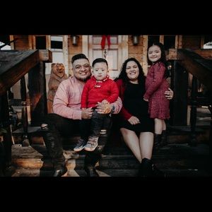 Meet your Posher, Iris